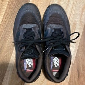 WAYVEE SKATE SHOES (JUSTIN HENRY) - worn once